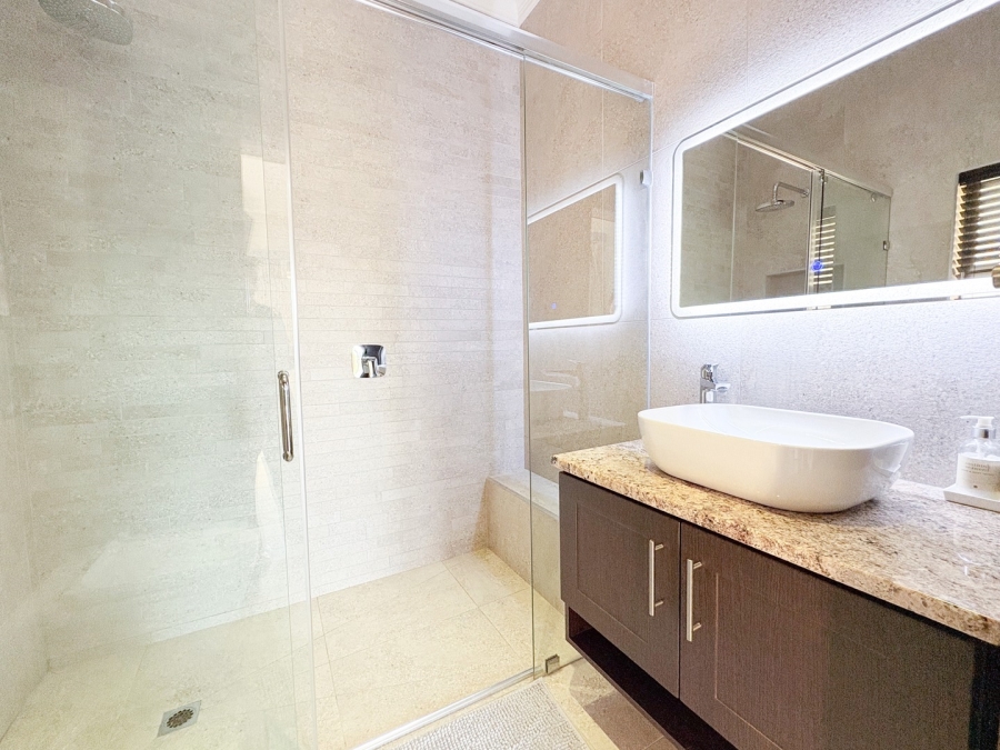 5 Bedroom Property for Sale in Marina Martinique Eastern Cape